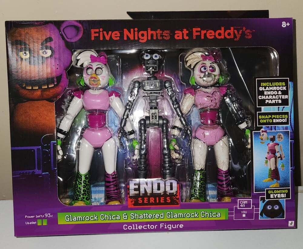 Jazwares Five Nights at Freddy's Glamrock Chica & Shattered Chica Figure